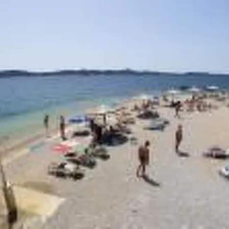 Modern Eingerichtete Mit Grosser Privater Terasse- Aussendusche Und By Interhome Zadar